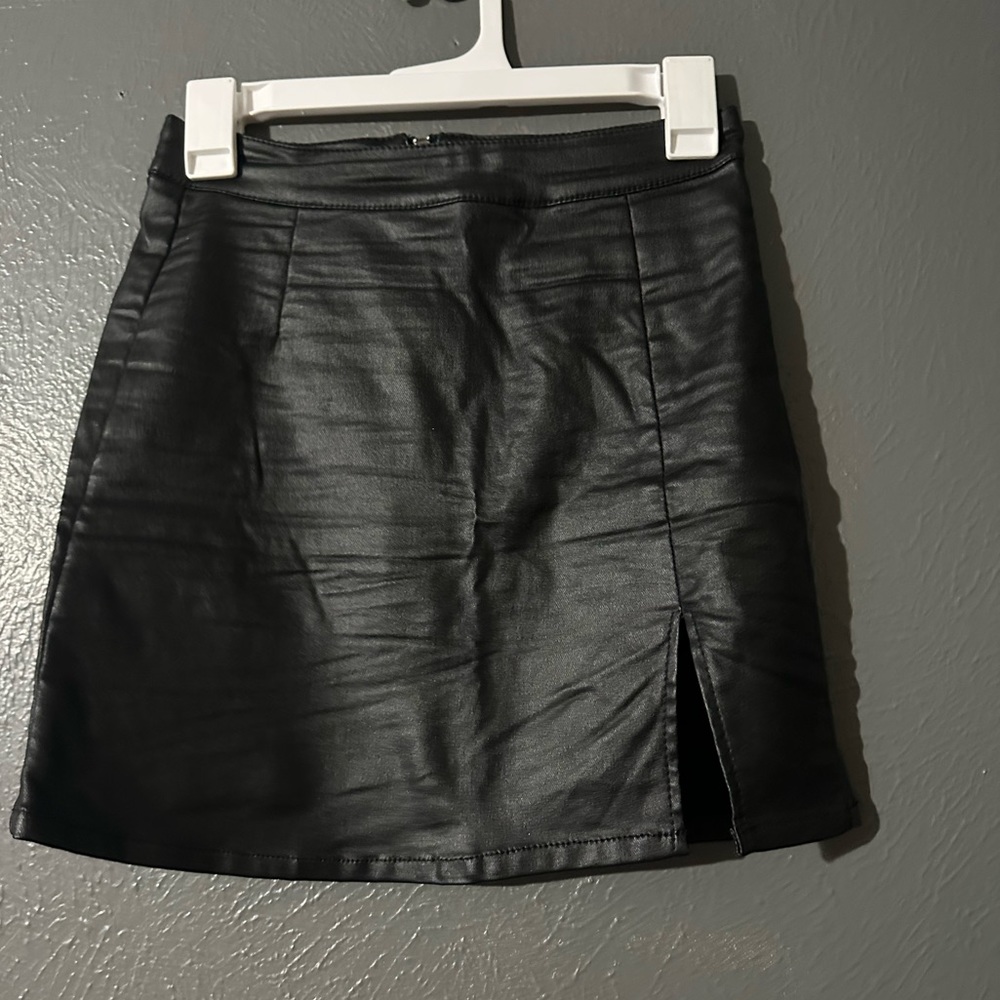 Zip up leather skirt